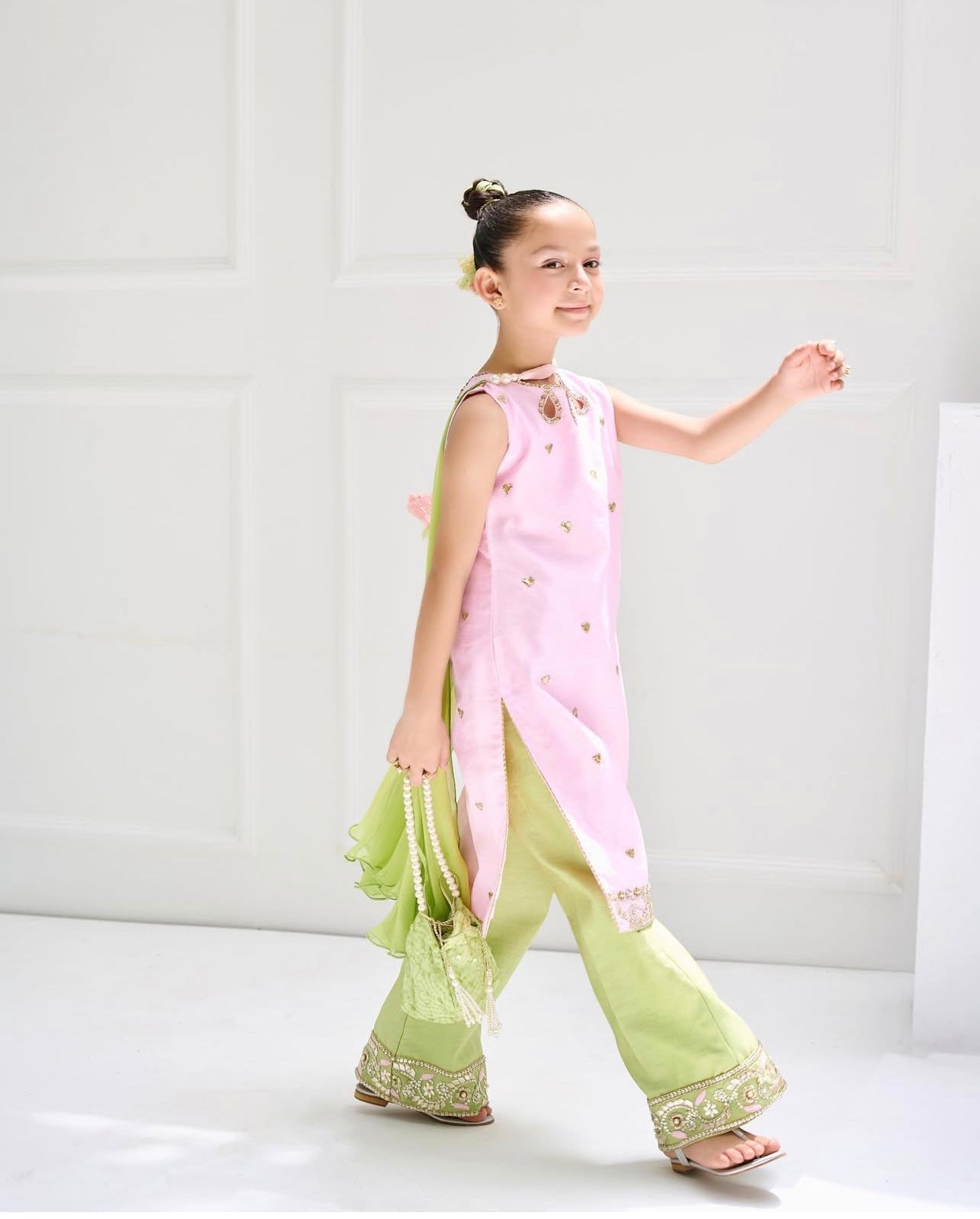 Hafsa lilac by emaan