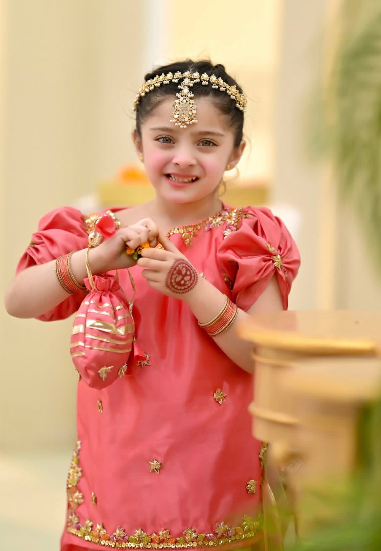 Hayyam pink festive