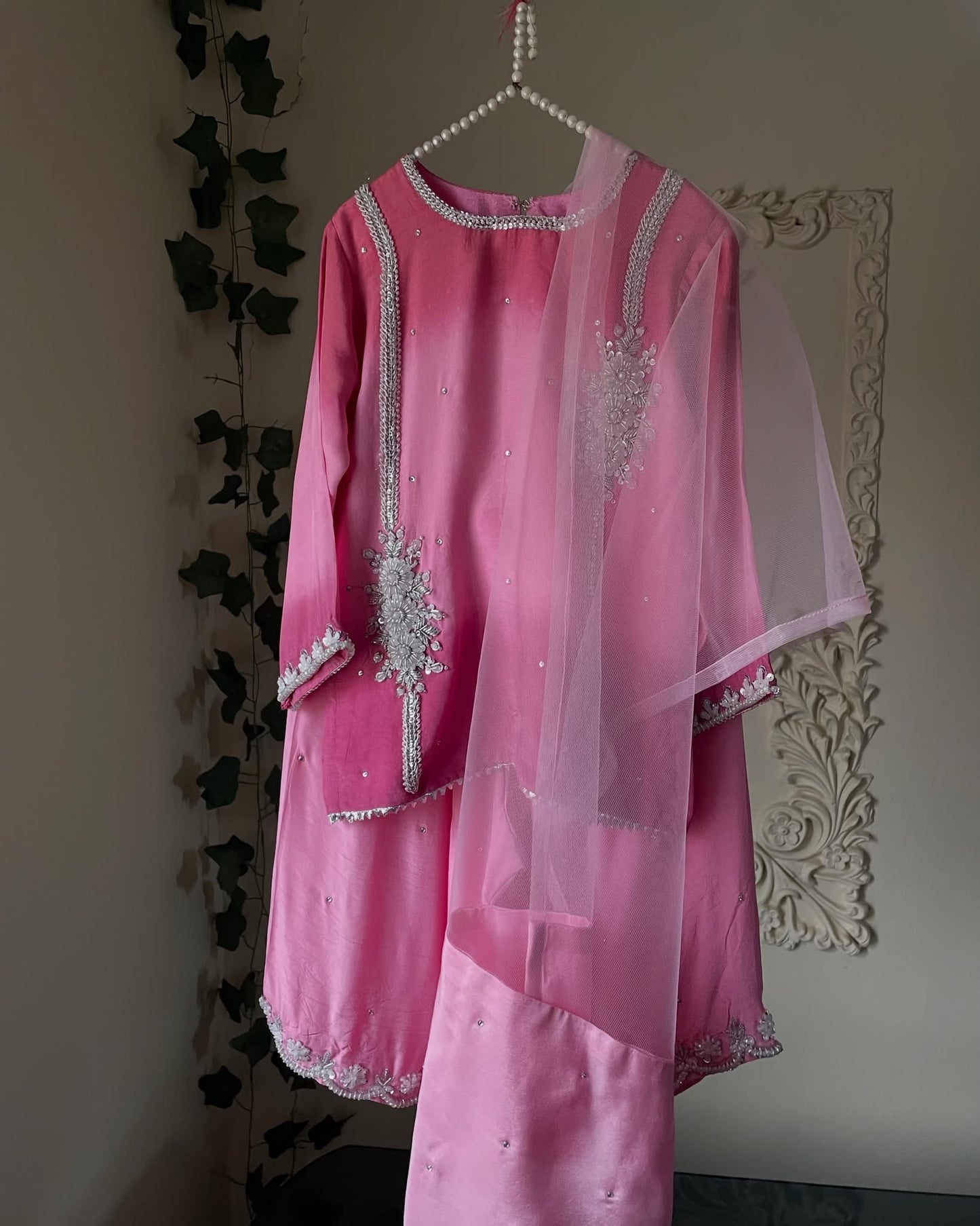 Manisha pink