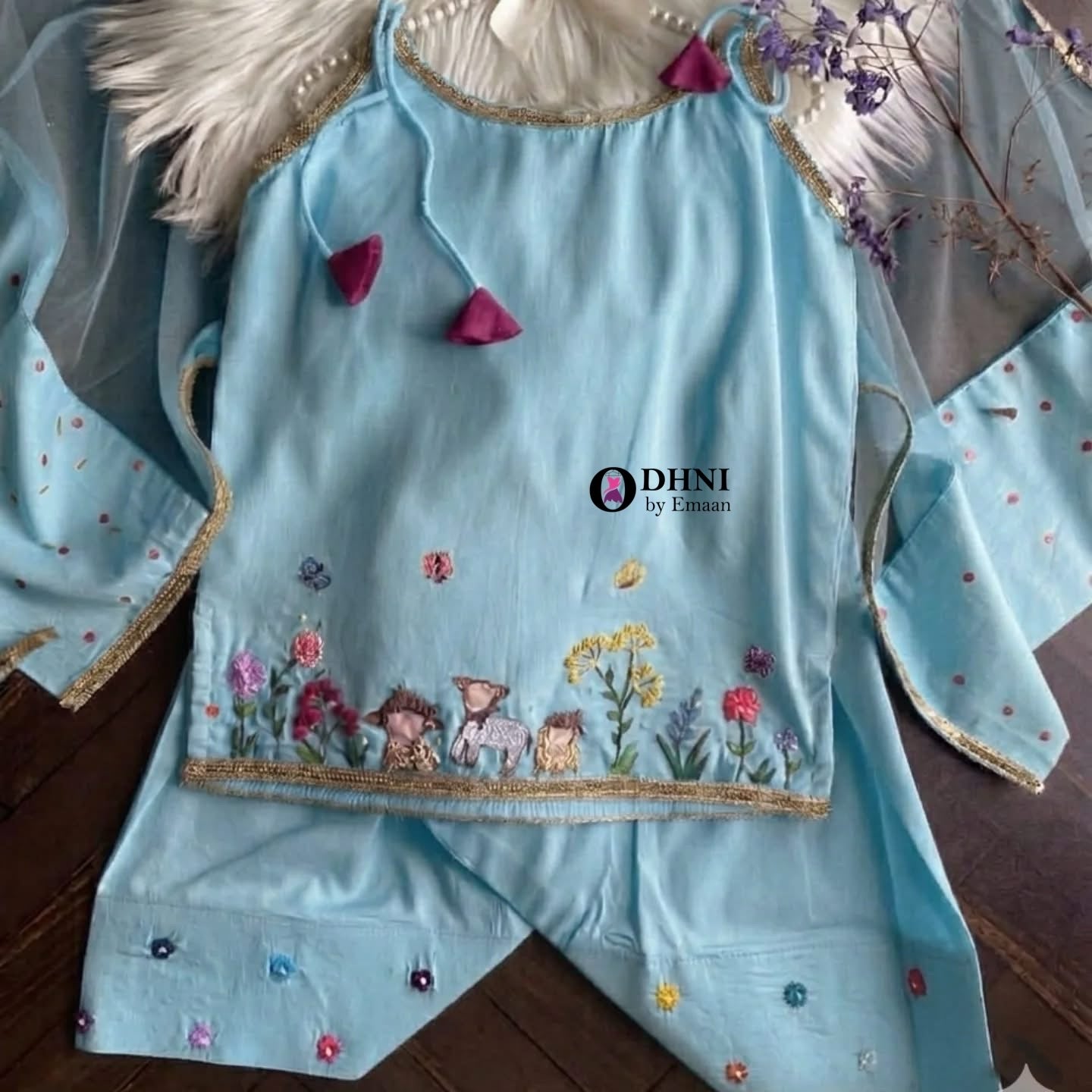 Usheen aqua