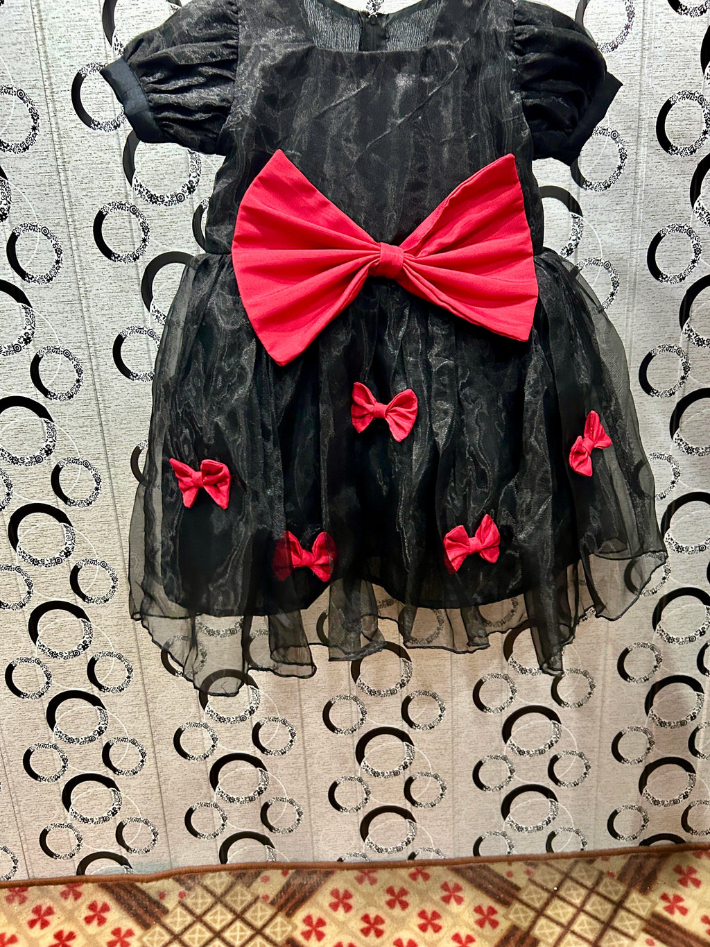 Black beauty with Bows -1pc