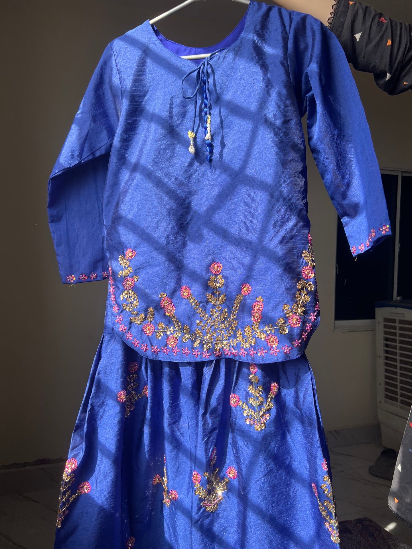 Amyra blue