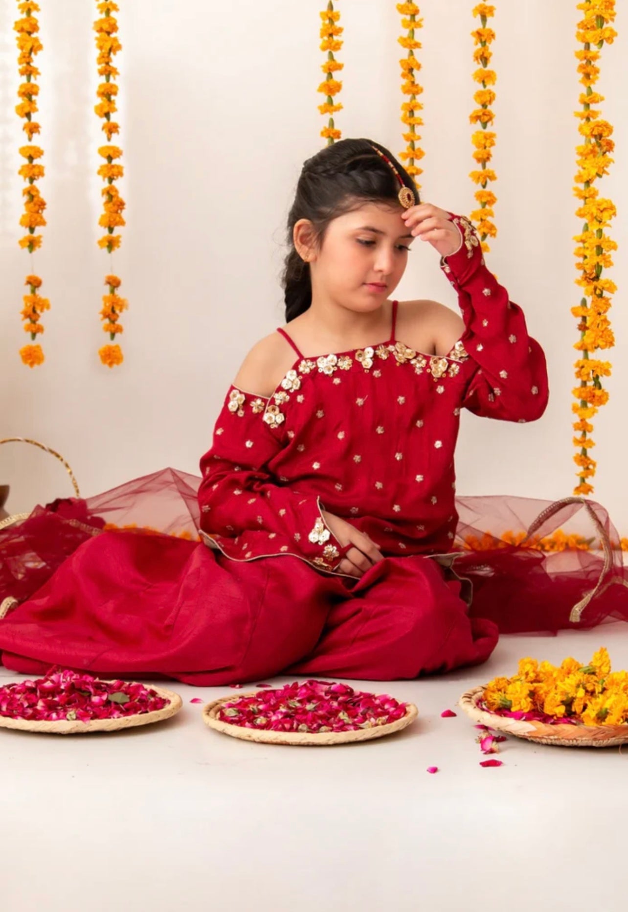 Laal pari sharara