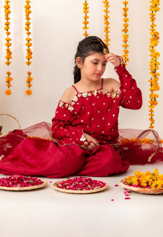 Laal pari sharara