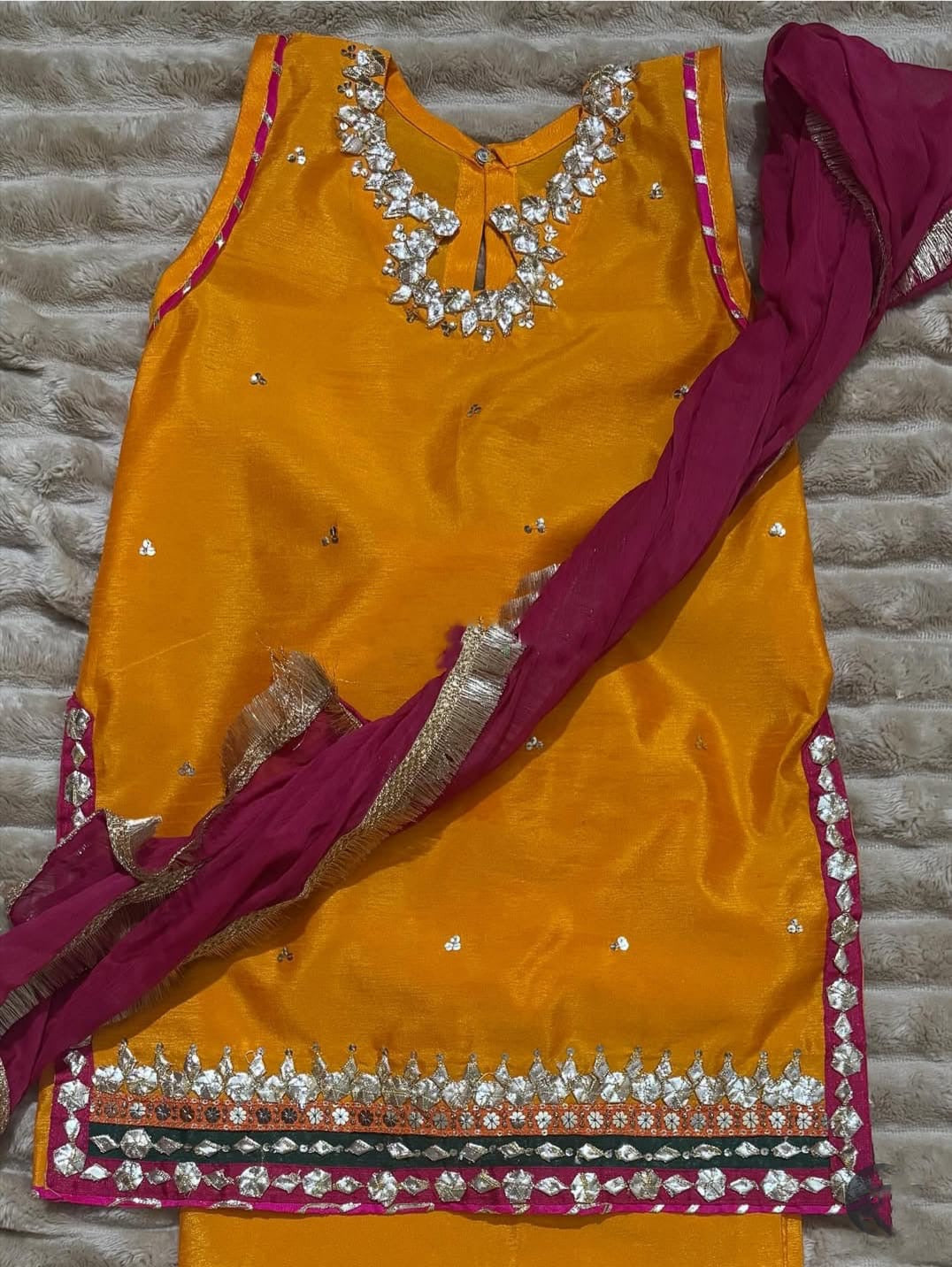 Haseen yellow