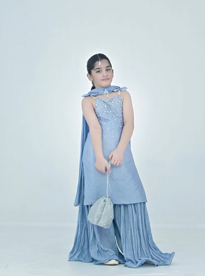 Amelia 4pc