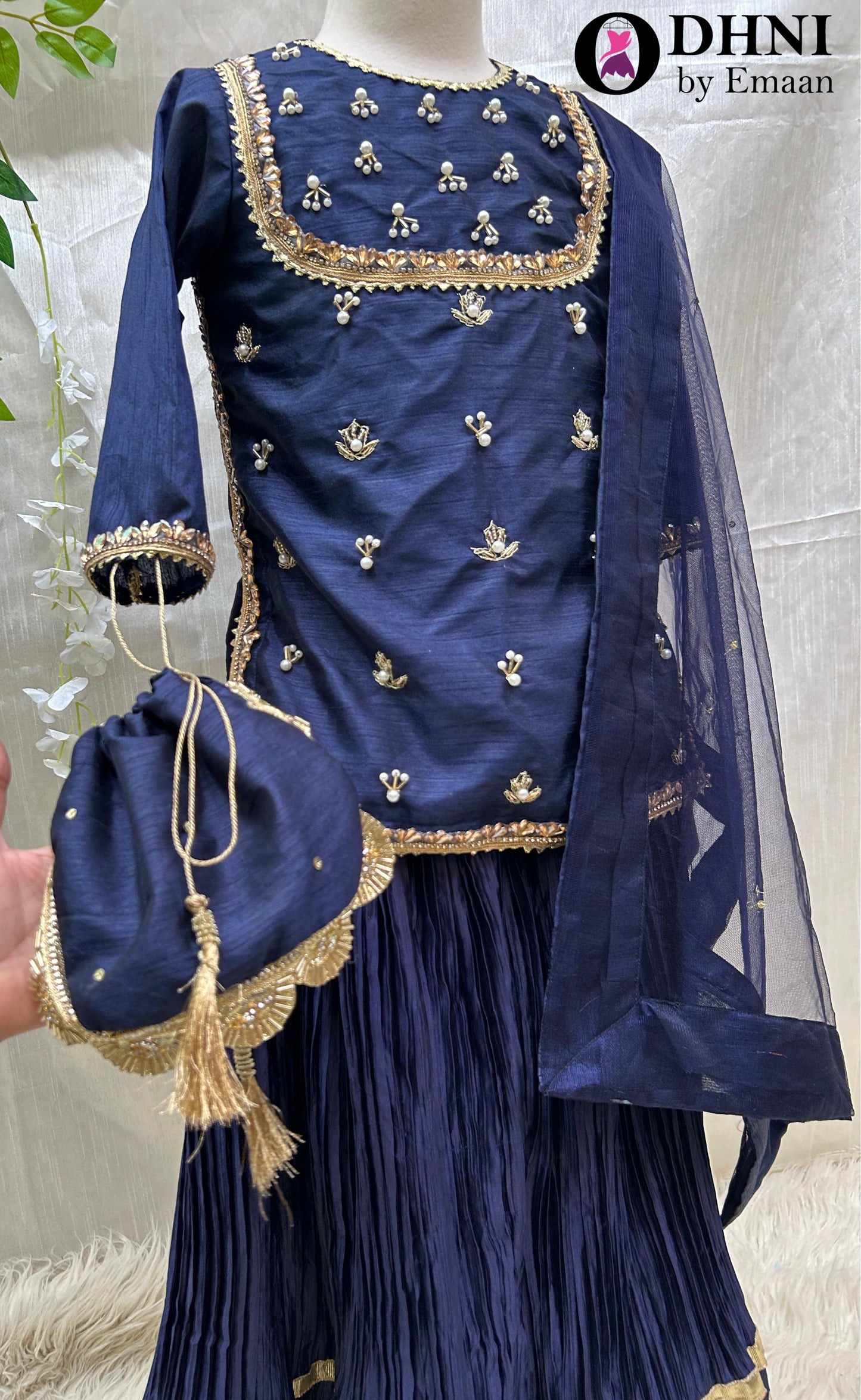 Neeli Bahar 4pc